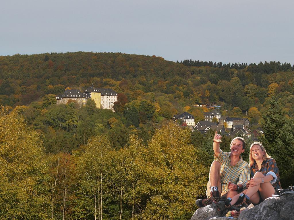 Hotel Zum Weissen Stein Kirchen  Екстер'єр фото
