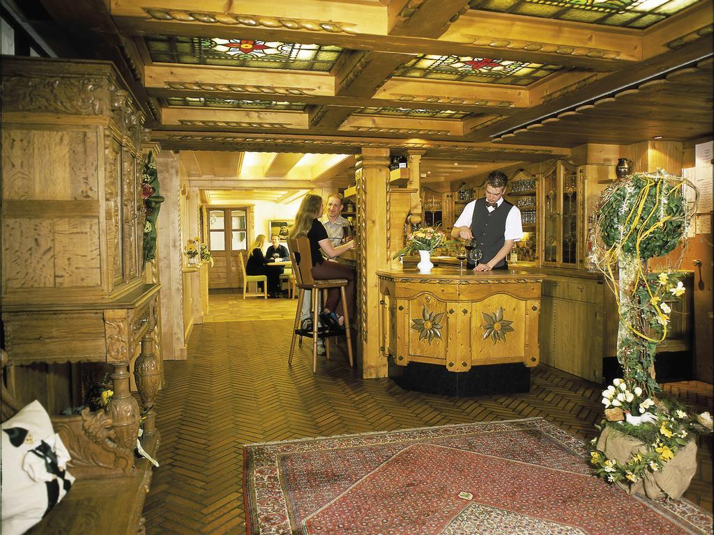 Hotel Zum Weissen Stein Kirchen  Екстер'єр фото