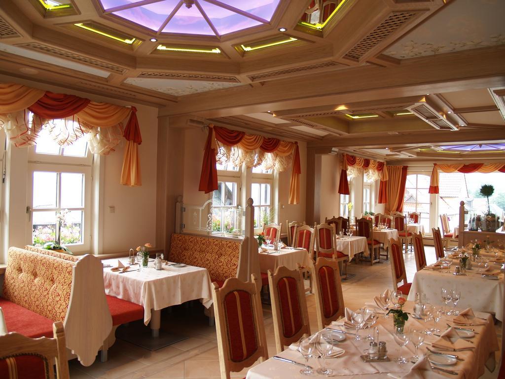 Hotel Zum Weissen Stein Kirchen  Екстер'єр фото
